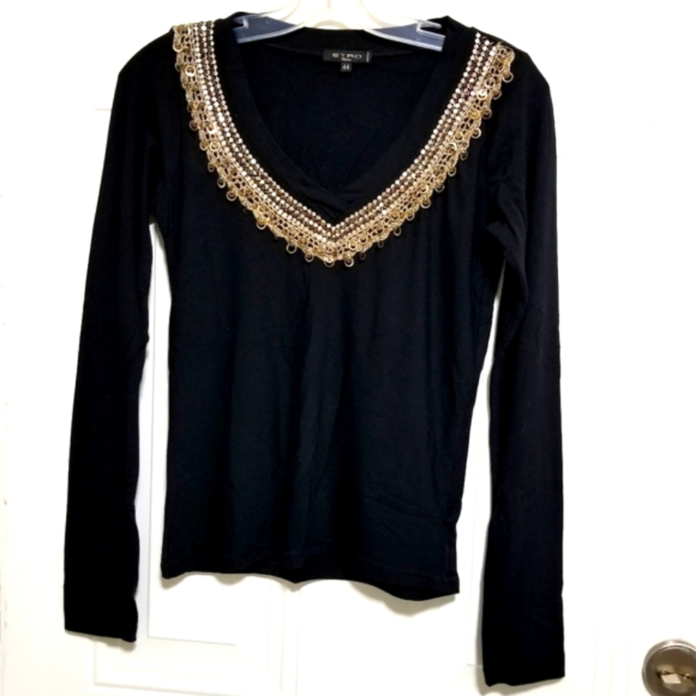 ETRO Milano Highly Beaded V-Neckline Long Sleeve Top. Size: 44 IT US M.